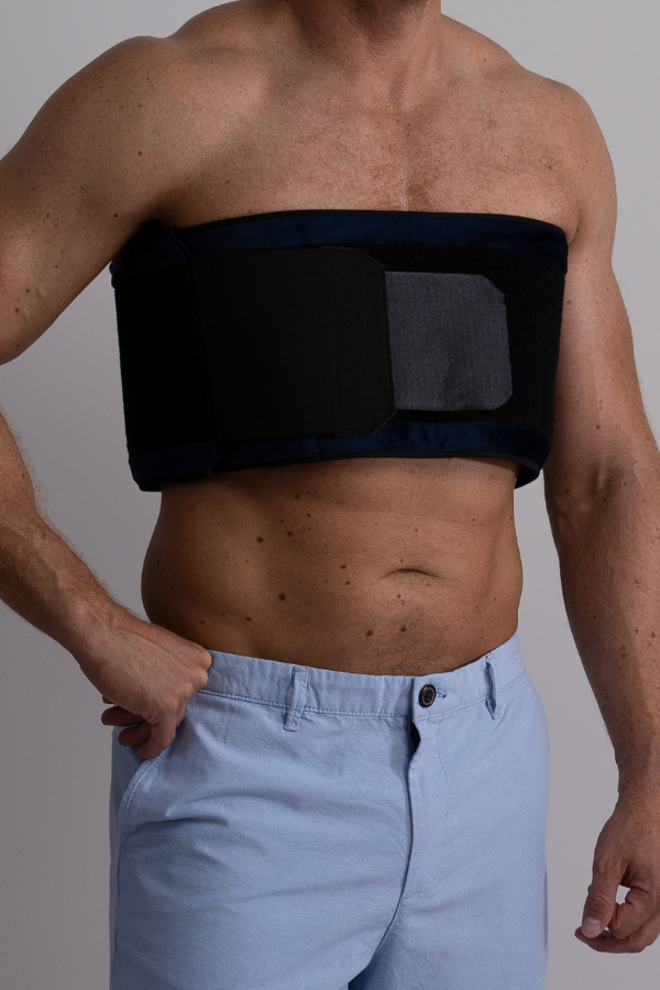 Man wearing Prime Science Fat Freezing belts on chest